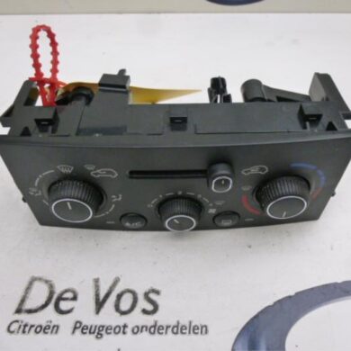 Peugeot 207 1.4 16V VTi Heizung Bedienpaneel 2011 6452Q6