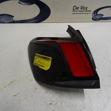 Peugeot 3008  Taillight, left 2018 9810477180