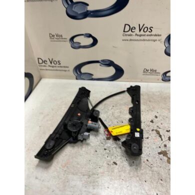 DS Automobiles DS3 Crossback 1.2 12V PureTech 155 Window mechanism 4-door, front right 2019 9828130680