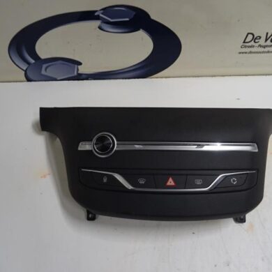 Peugeot 308  Radio control panel 2015 96777660ZD