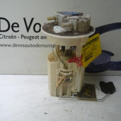 Citroen Xantia 1.8i Electric fuel pump LFX 1998 152577