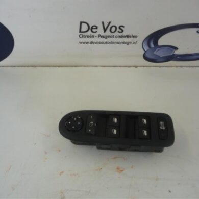 Peugeot 308  Multi-functional window switch 2011 649028