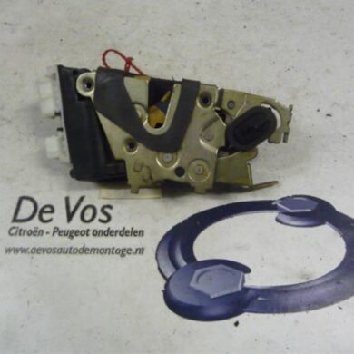 Citroen XM 2.0 i Deurslot Mechaniek 4Deurs rechts-achter 1992 913890