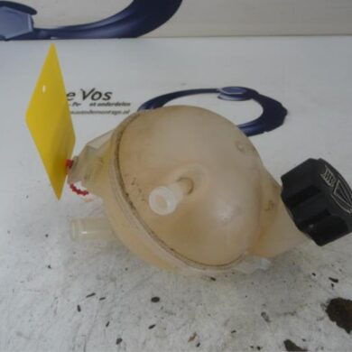 Peugeot 308  Expansion vessel 2008 1323AH