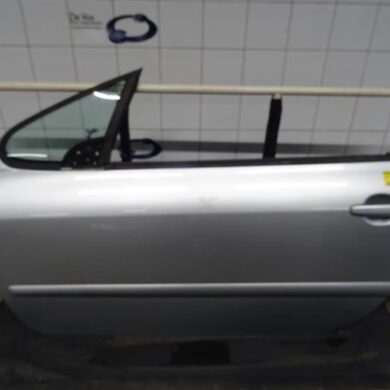 Peugeot 307 2.0 16V Portier 2Deurs links 2005 9002Y7