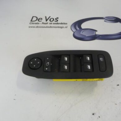 Peugeot 2008  Multi-functional window switch 2013 96749624ZD