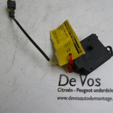 Peugeot 406  Electric heater valve 1999 6447HH