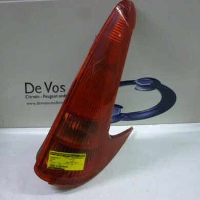 Peugeot 206 1.4 Taillight, right 2003 6351R4