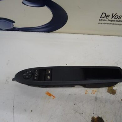 Citroen DS4  Combischakelaar ramen 2011 6490SR