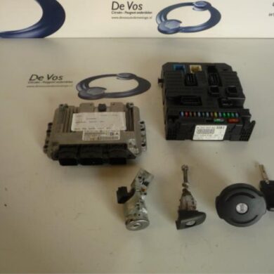 Citroen C4 1.6 HDi 16V 110 Engine management computer 9HZ 2008 1942H9-1942J0