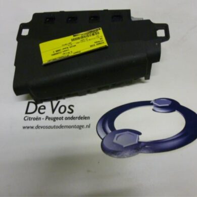 Citroen C6 2.7 HDiF V6 24V Side Airbag 2006 8216JL