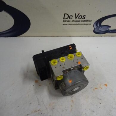 Peugeot 208  ABS Pomp HNZHN01 2016 1616770880