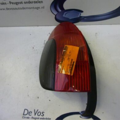 Peugeot 306 1.9 D Achterlicht links 1999 6350J3