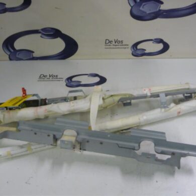 Peugeot 4007  Roof curtain airbag 2008 833555