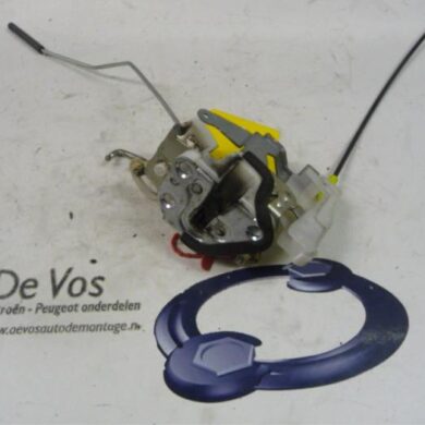 Citroen C1 1.0 12V Deurslot Mechaniek 4Deurs rechts-voor 2006 9136T1