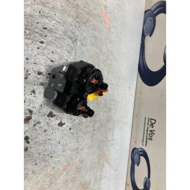 Peugeot 508 1.6 16V Hybrid 225 Additional water pump 2022 9818812580-9818813480