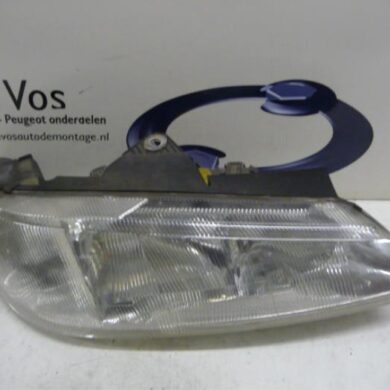 Peugeot 406 1.8 16V Koplamp rechts 1997 6205N0