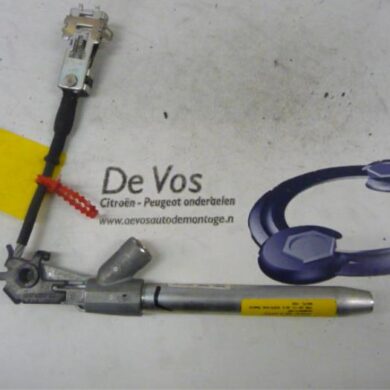 Citroen C4 Picasso 2.0 16V Autom. Gordelspanner links 2007 8974XZ