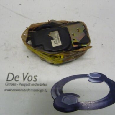 Peugeot 806  Veiligheidsgordel rechts-achter 1997 8972L6