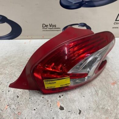 Peugeot 208  Achterlicht rechts 2014 9672628380