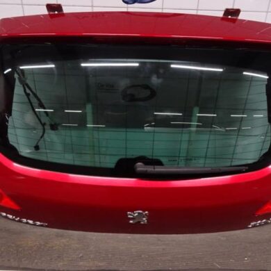 Peugeot 3008  Tailgate 2011 8701AP