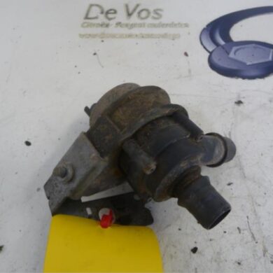 Citroen DS5  Additional water pump 2012 6466KP