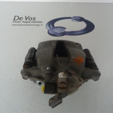 Citroen Nemo 1.4 HDi 70 Remklauw (Tang) links-voor 8HS 2010 4401P6