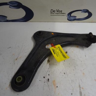 Citroen C4 Cactus 1.6 Blue Hdi 100 Draagarm rechts-voor 2015 3521S9