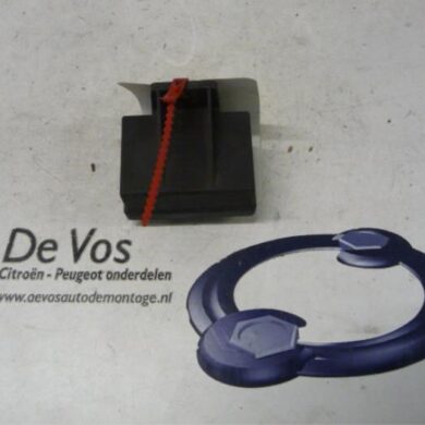 Peugeot 106 1.4 XRD Voorgloei Relais 1993 598116