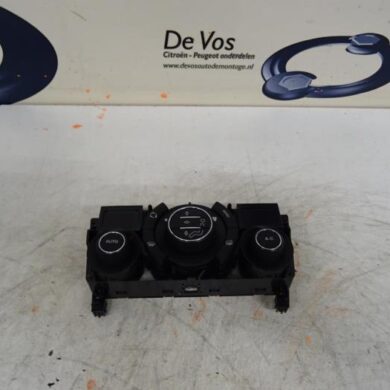 Peugeot 308  Heater control panel 2011 6452S2