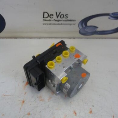 Peugeot 208  ABS Pomp HNZHN01 2016 1616770880