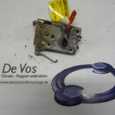 Citroen ZX 1.8i Aura,Furio Deurslot Mechaniek 2Deurs links 1993 9235E2