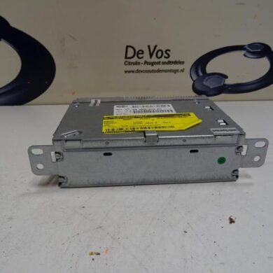 Peugeot 308 1.2 12V e-THP PureTech 110 Radio 2014 1613171680-1612427380