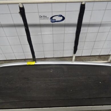 Peugeot 3008  Roof rail, left 2019 98108660VV