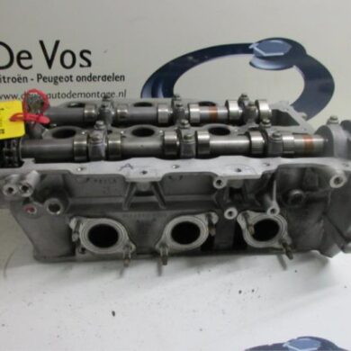 Peugeot 607  Cilinderkop UHZ 2006 0200FR