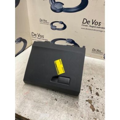 Peugeot 3008 1.6 16V HYbrid 225 Dashboardkastje 2019 16180681ZD-16180684ZD