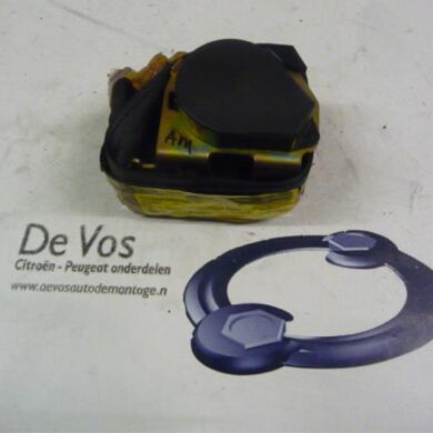 Peugeot 607 2.2 16V Rear seatbelt, centre 2001 8973ET-8974AV