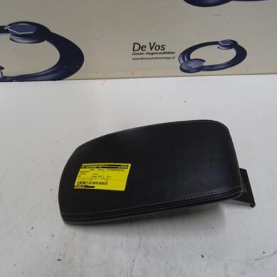 Citroen DS5  Armrest 2013 16100561ZQ