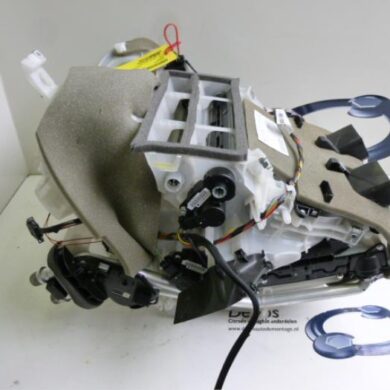 Peugeot 308 2.0 HDi 16V Euro 5 FAP Heater housing 2011 6480E9