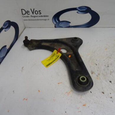 Citroen C3  Front wishbone, left 2017 9670772080