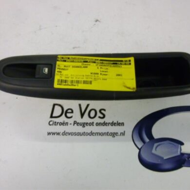 Peugeot 406 2.0 HDi 90 Elektrisch Raam Schakelaar 2001