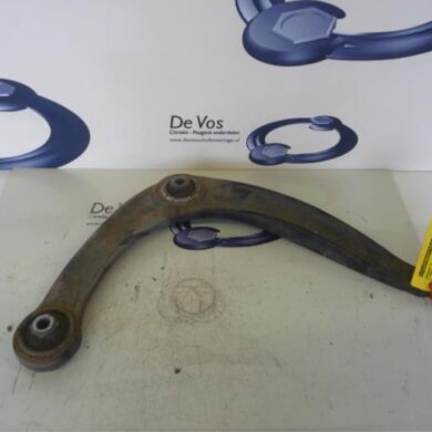 Citroen C4 1.6 Hdi 90 Draagarm rechts-voor 2011 3521R3
