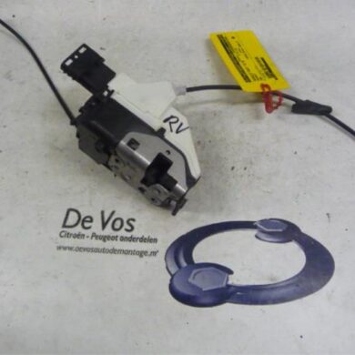 Peugeot 308 1.6 HDi 16V Front door lock mechanism 4-door, right 2008 9136CR