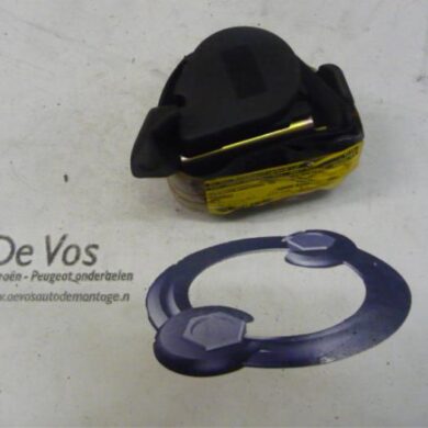 Peugeot 306 1.6i SR,ST Rear seatbelt, centre 2001 8972Y3
