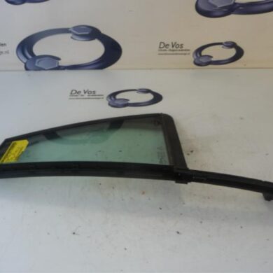 Citroen C4 Picasso  Driehoeks Ruit links-achter 2015 9676915480