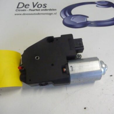 Peugeot 5008  Schuifdak Motor 2014 1611382880