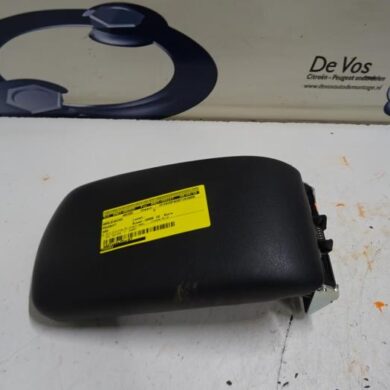 Peugeot 308  Armrest 2009 7589SV