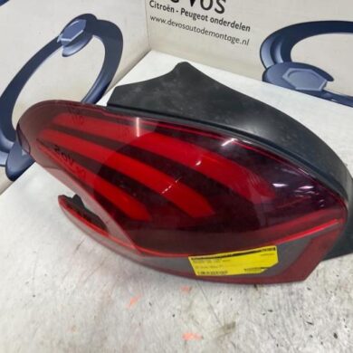 Peugeot 208 1.2 Vti 12V PureTech Achterlicht links 2018 9825601280
