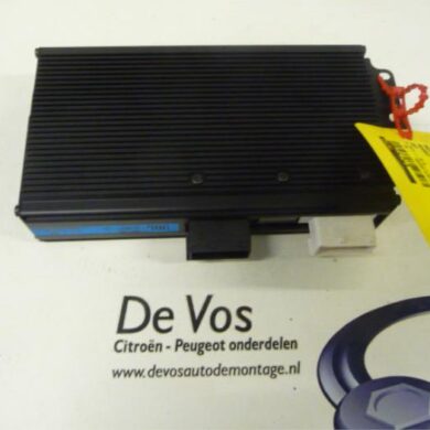 Peugeot 207 1.6 16V VTi Radio amplifier 2007 6562N0
