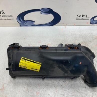 Peugeot 3008 1.6 e-THP 165 16V Air box 5GZ 2018 9804412280